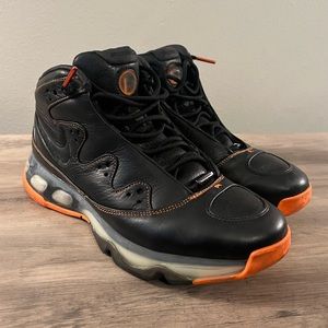 Nike Men’s Air Force Stat. Size 9